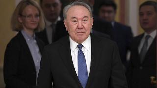 Назарбаев призывает казахстанцев поддержать реформы