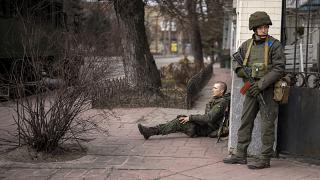 Бои на подступах к Киеву и гнев мирового сообщества: второй день войны